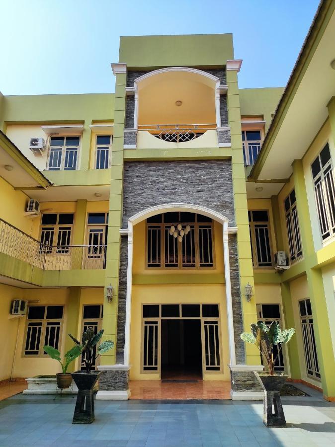 Hotel Randik Sekayu Bagian luar foto